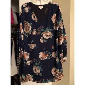 Everly floral dress. Size Large. NWOT.